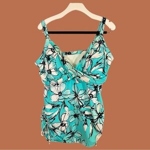 Trimshaper Women’s Aqua Blue Floral Tankini Swim Top Size 22W
